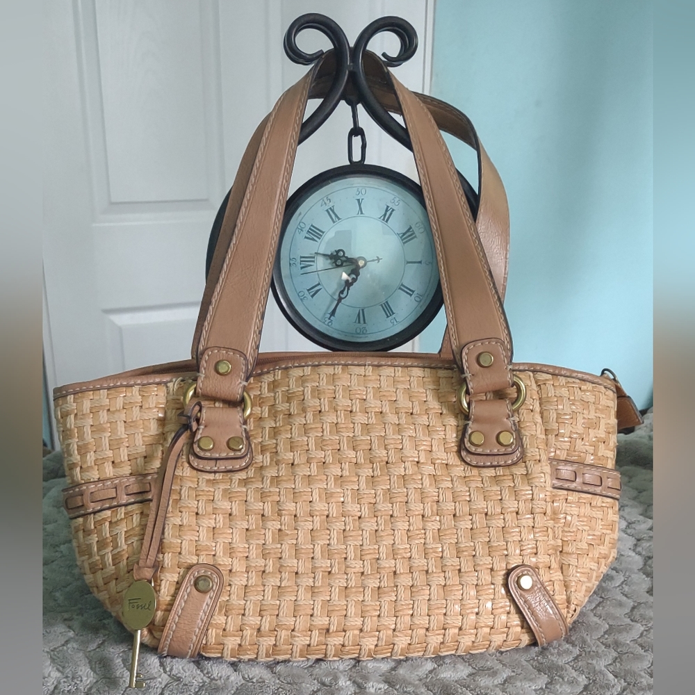 🌻Vintage Fossil Key bag Tan Woven Straw and Brown Leather shoulder bag